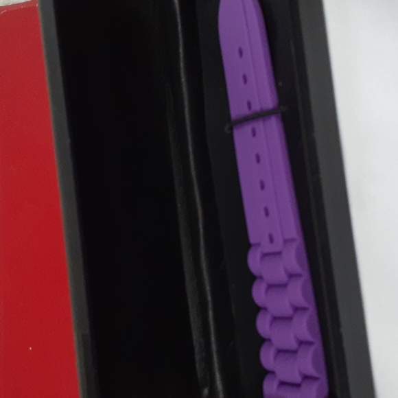 GOSSIP PURPLE SILICONE STRAP WATCH - Picture 4 of 7